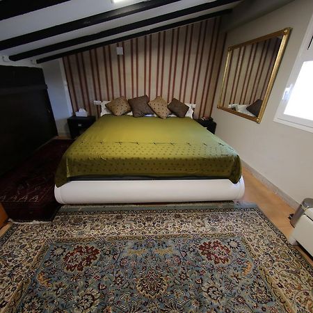 Hostal Santa Teresa Reus Eksteriør billede