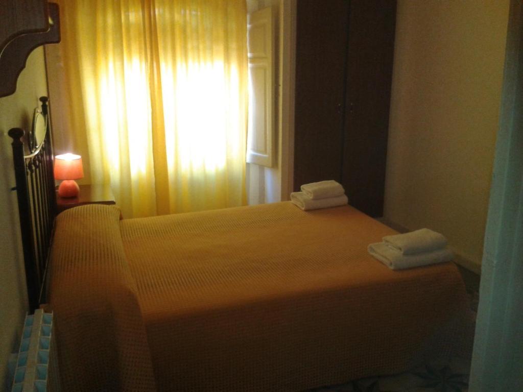 Hostal Santa Teresa Reus Eksteriør billede