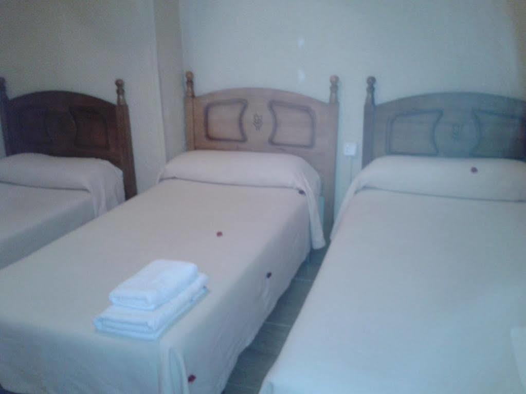Hostal Santa Teresa Reus Eksteriør billede