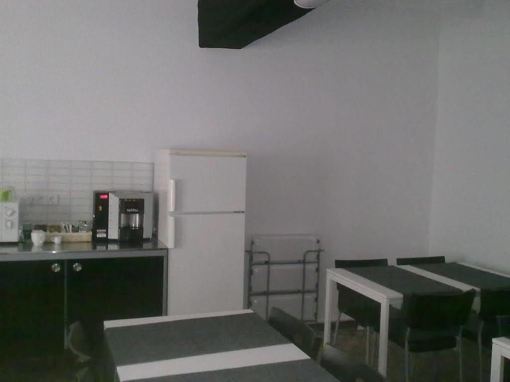 Hostal Santa Teresa Reus Eksteriør billede