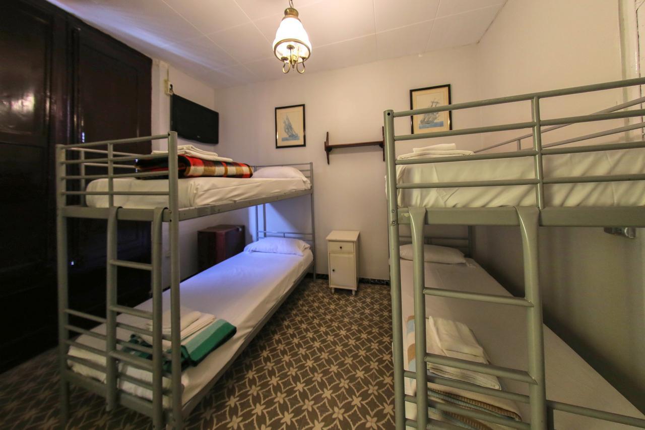 Hostal Santa Teresa Reus Eksteriør billede