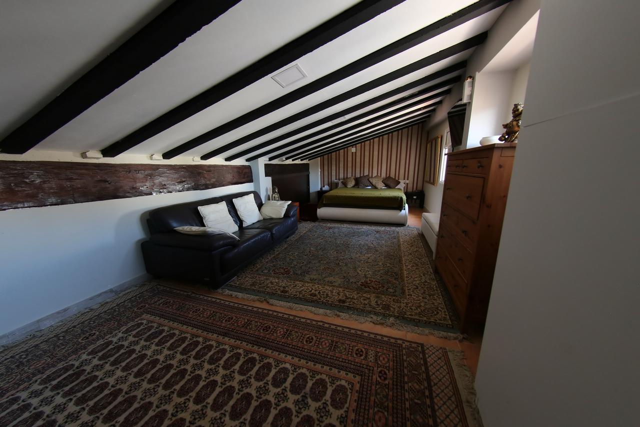 Hostal Santa Teresa Reus Eksteriør billede