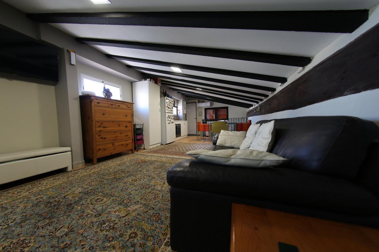 Hostal Santa Teresa Reus Eksteriør billede