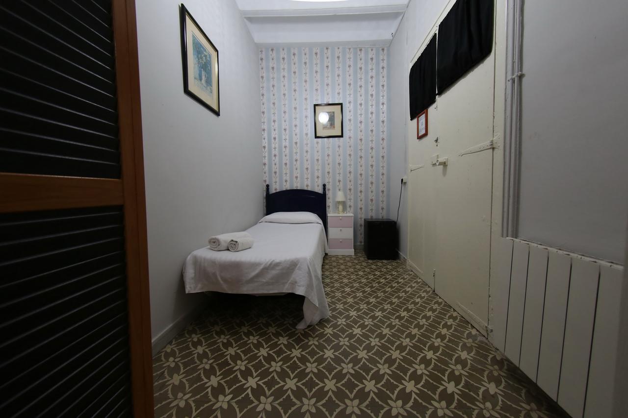 Hostal Santa Teresa Reus Eksteriør billede